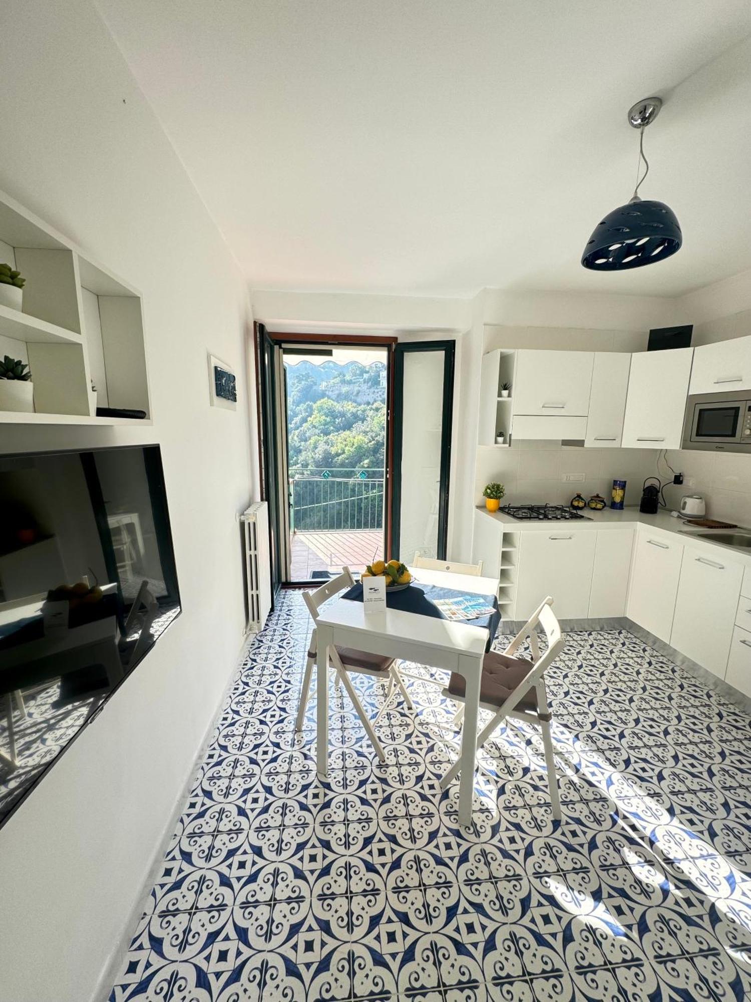 VietriPanoramic Flat Amalfi Coast - Sea View 1アパートメント エクステリア 写真