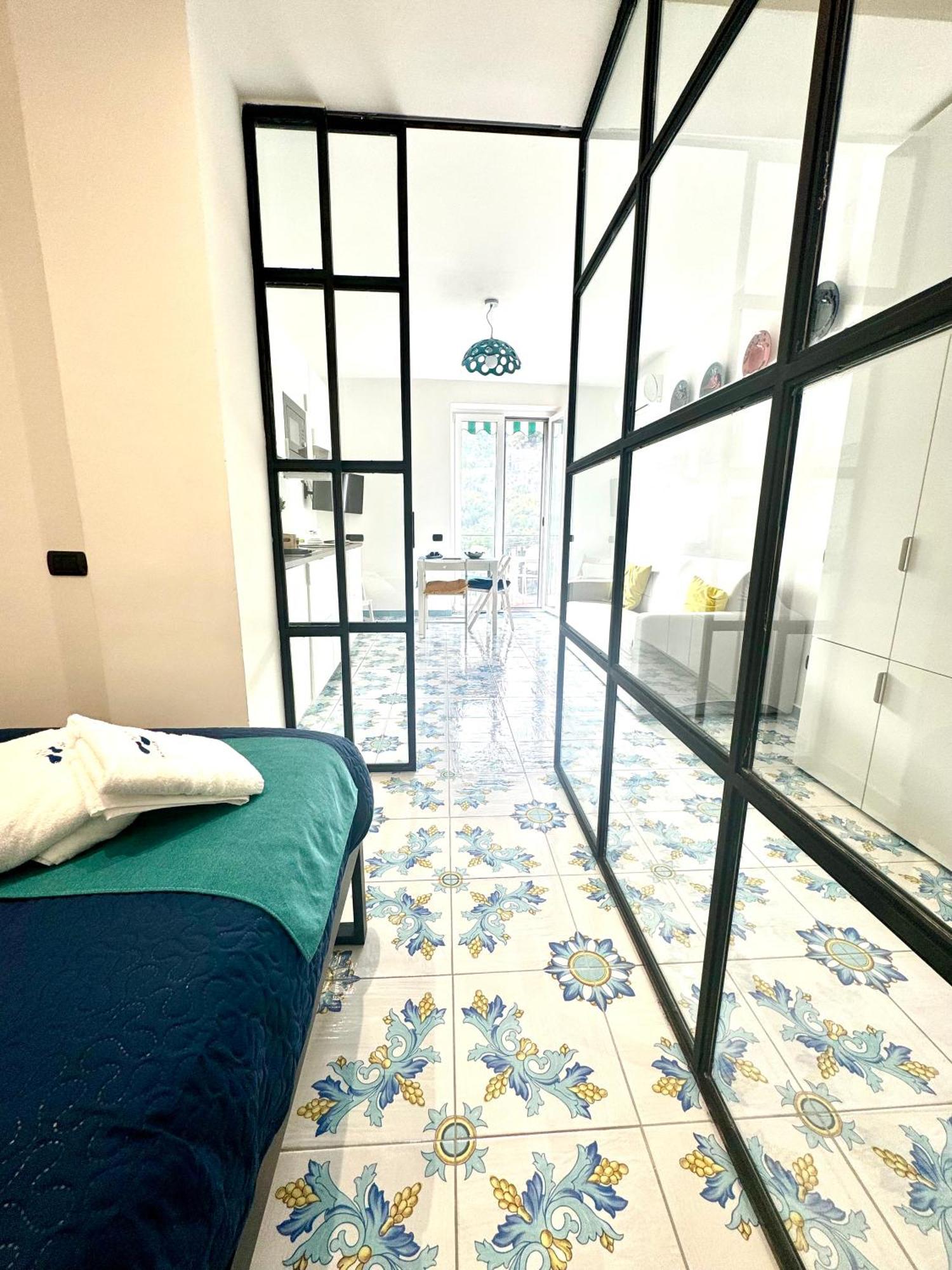 VietriPanoramic Flat Amalfi Coast - Sea View 1アパートメント エクステリア 写真